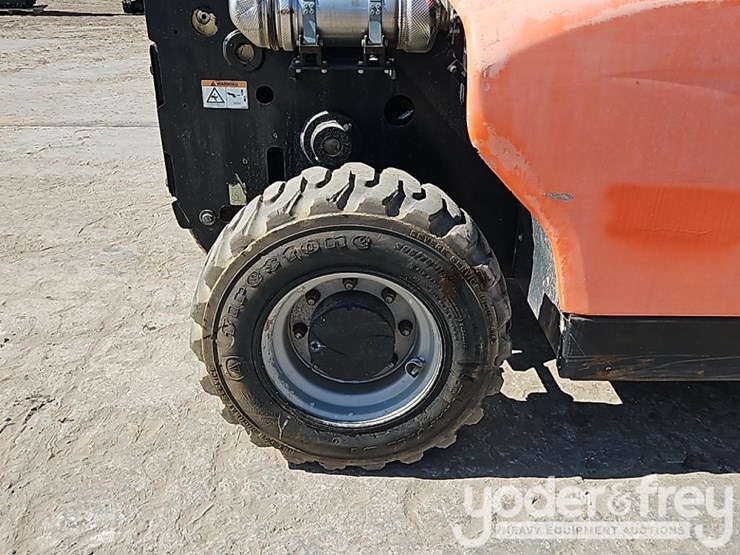 2018-jlg-g5-18a-image-7