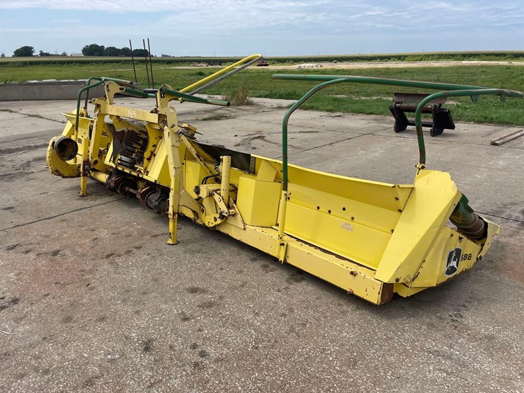 john-deere-688-image-3