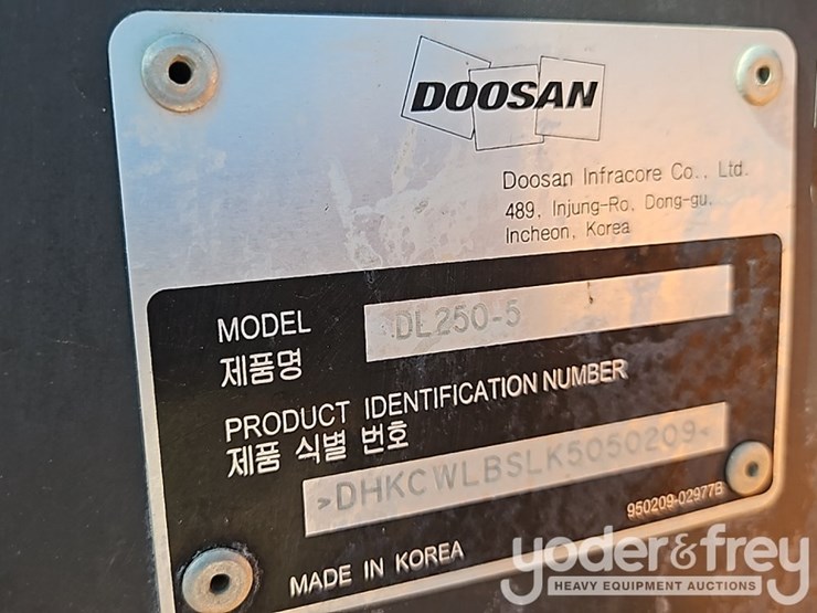 2019-doosan-dl250-5-image-37