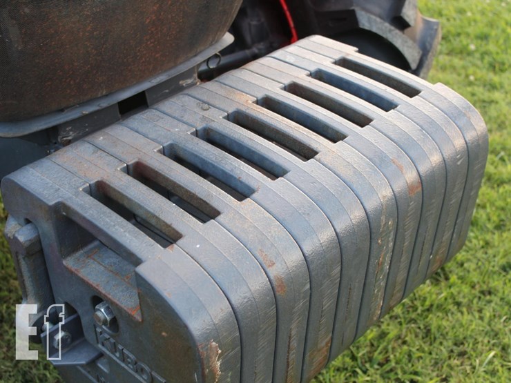 2012-kubota-m5-111-image-10