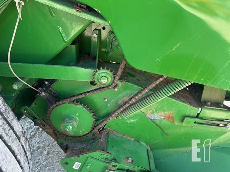 2019-john-deere-560m-image-16