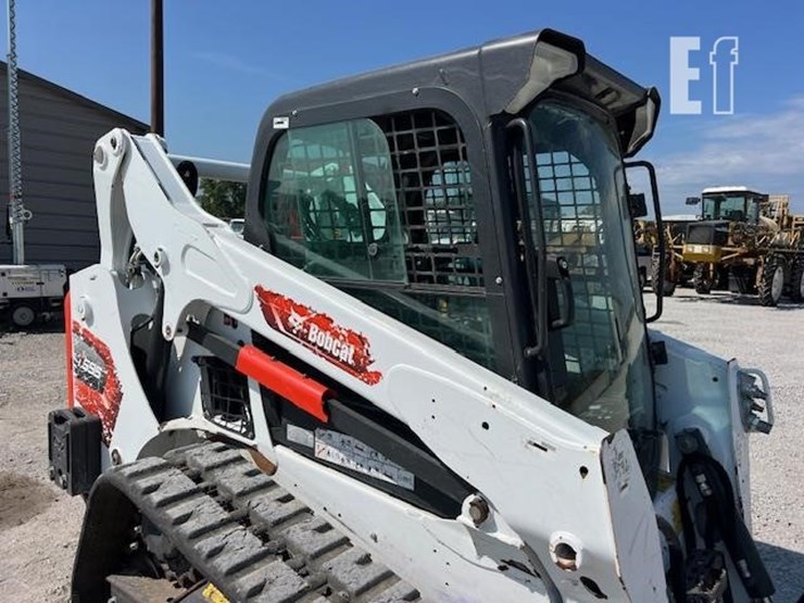 2021-bobcat-t595-image-10
