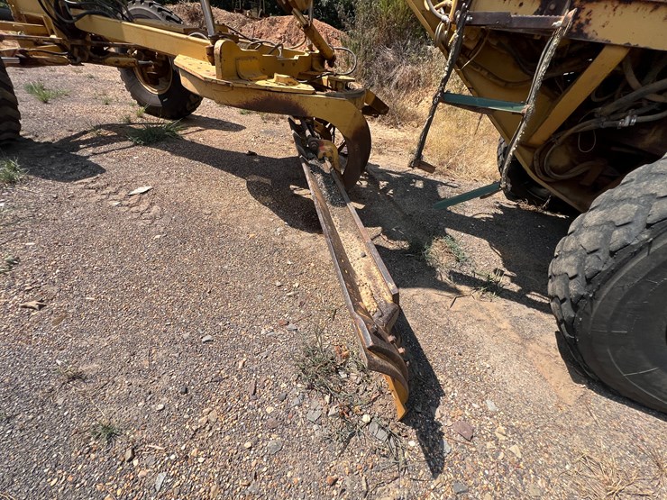 caterpillar-140g-image-21