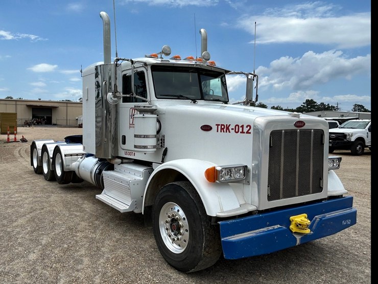 2013-peterbilt-367-image-3