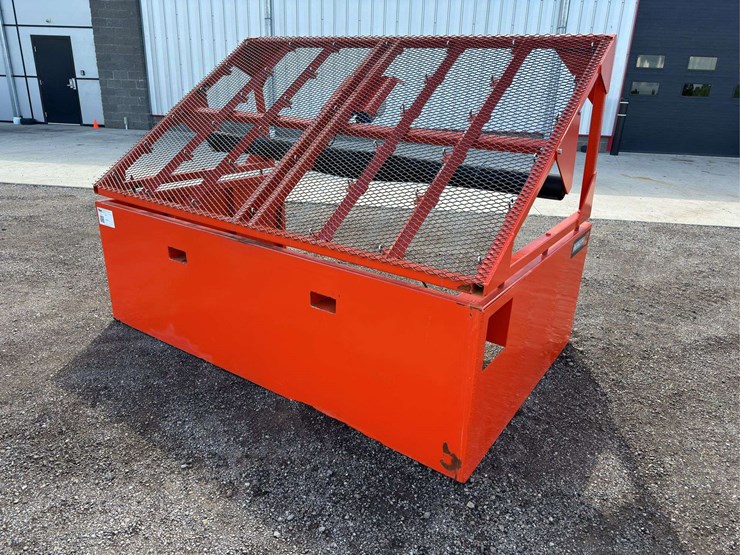north-42-electric-top-soil/rock-screener-image-1