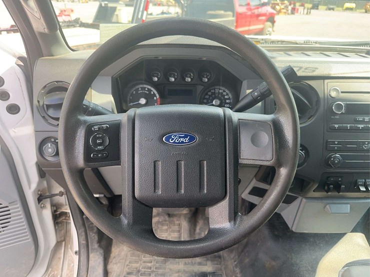 2016-ford-f350-image-43