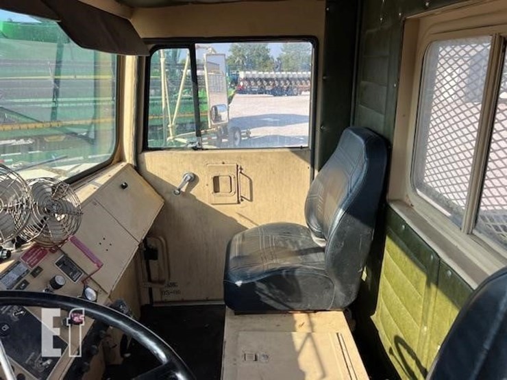 1983-am-general-m915a1-image-43