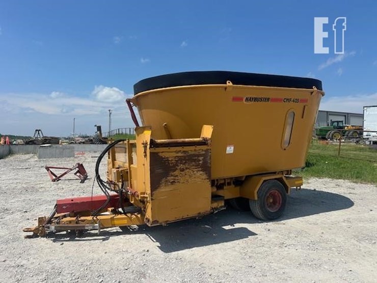 haybuster-cmf425-image-1