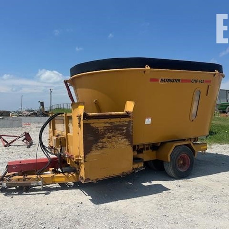 HAYBUSTER CMF425