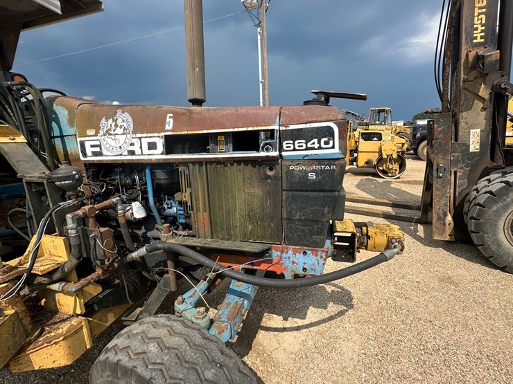 ford-6640-image-34
