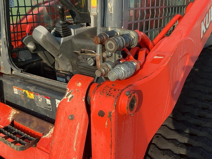 2015-kubota-svl90-2-image-11