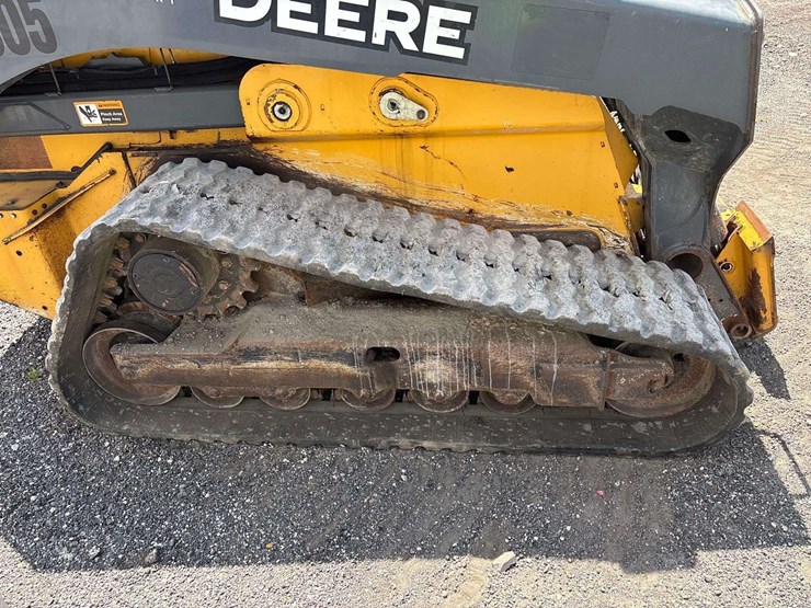 deere-331g-image-23