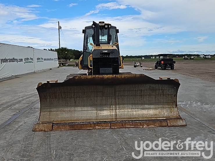 2016-caterpillar-d6k2-lgp-image-16