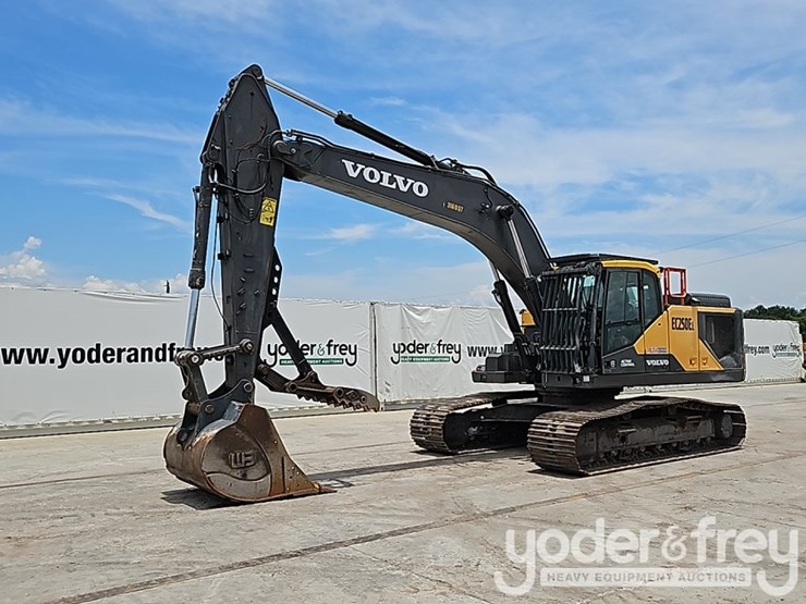 2021-volvo-ec250el-image-1