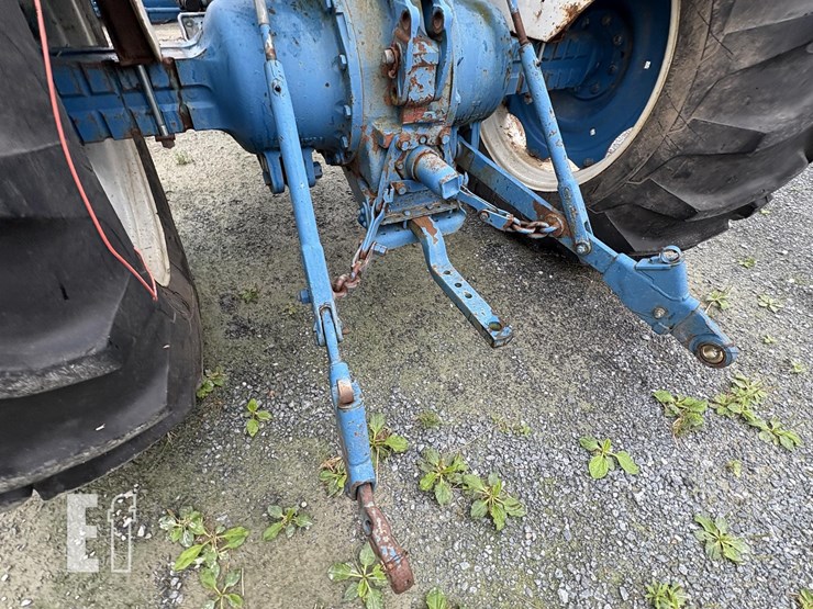 ford-4000-image-11