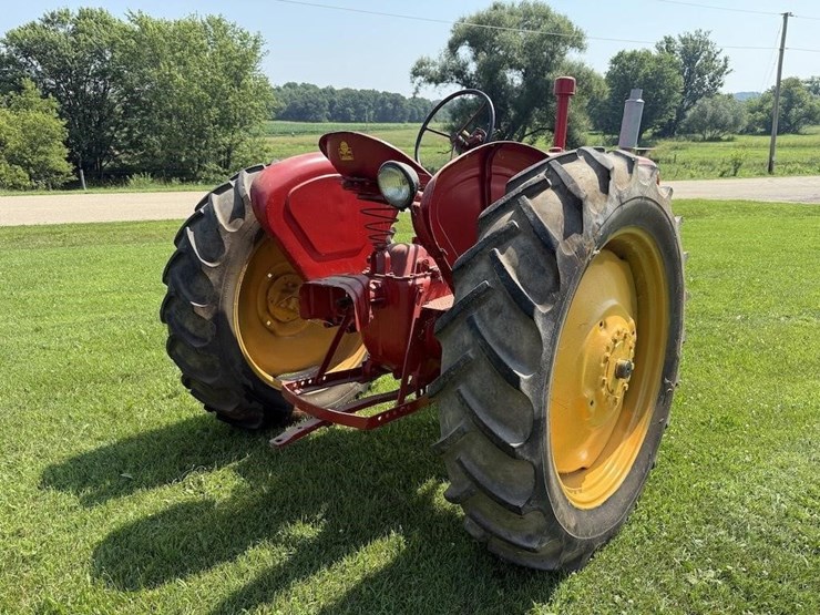 massey-ferguson-101-image-4