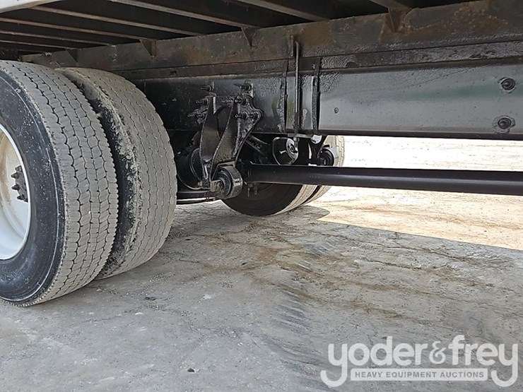 2017-international-durastar-4300-image-22