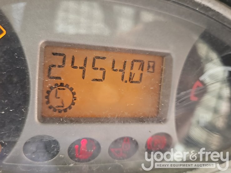 2016-bobcat-t650-image-32