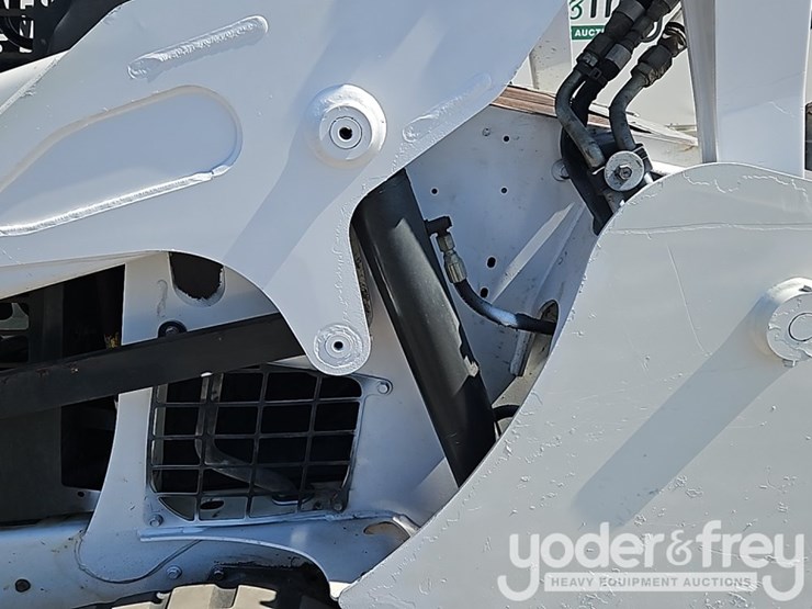 2018-bobcat-t590-image-20