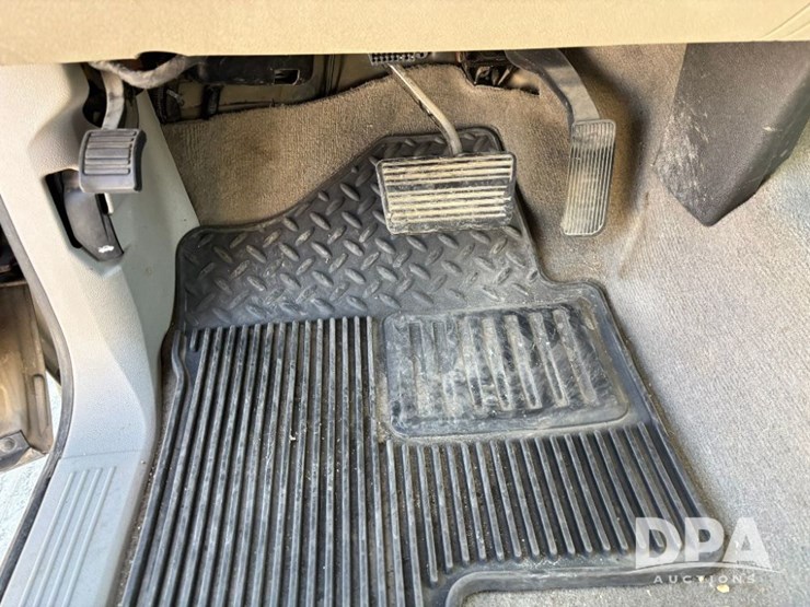 2013-chevrolet-silverado-2500-lt-image-73