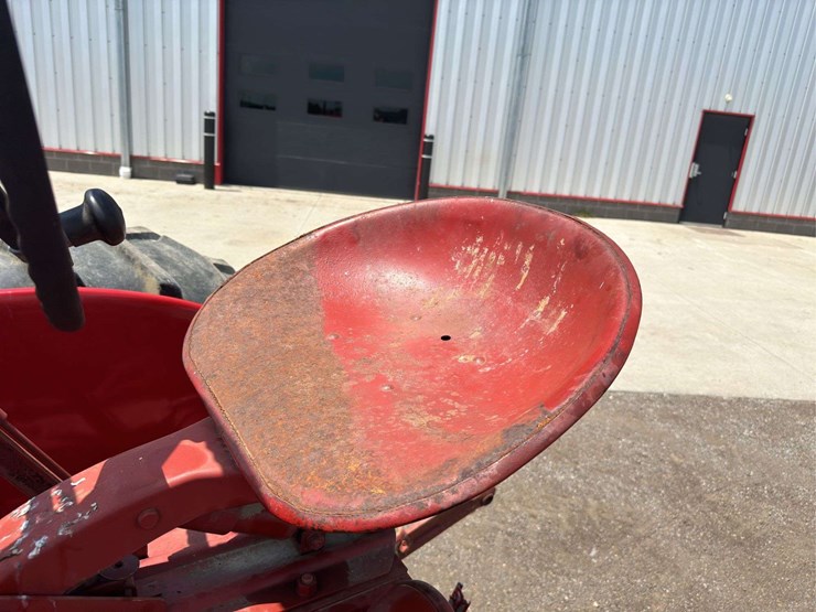 mccormick-farm-all-450-2wd-tractor-image-26