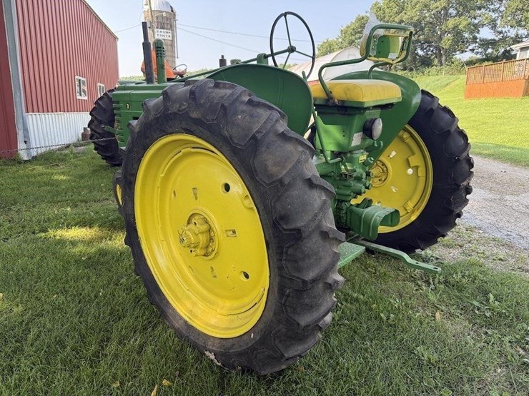 john-deere-b-image-6