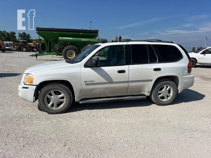 2006-gmc-envoy-image-1