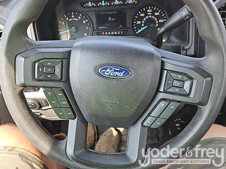 2018-ford-f150-image-28