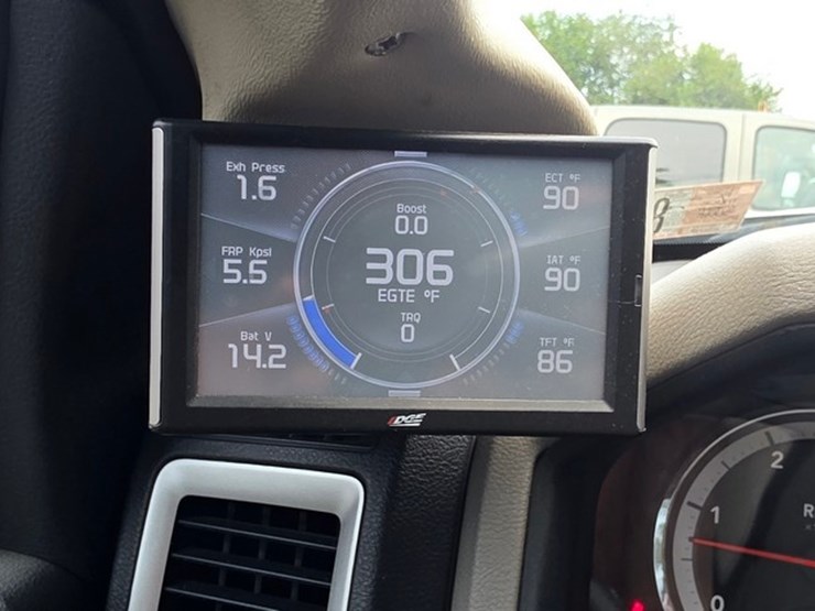 2011-dodge-2500-image-60