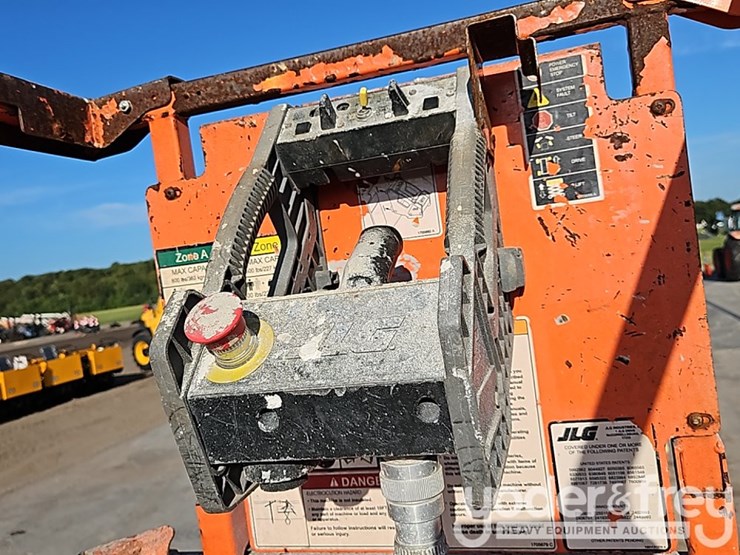 jlg-2632es-image-14