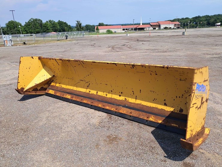 12'-protech-sp12b-snow-pusher-image-1