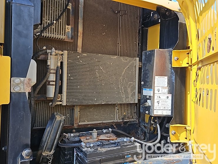 2017-kobelco-sk210-lc-10-image-29