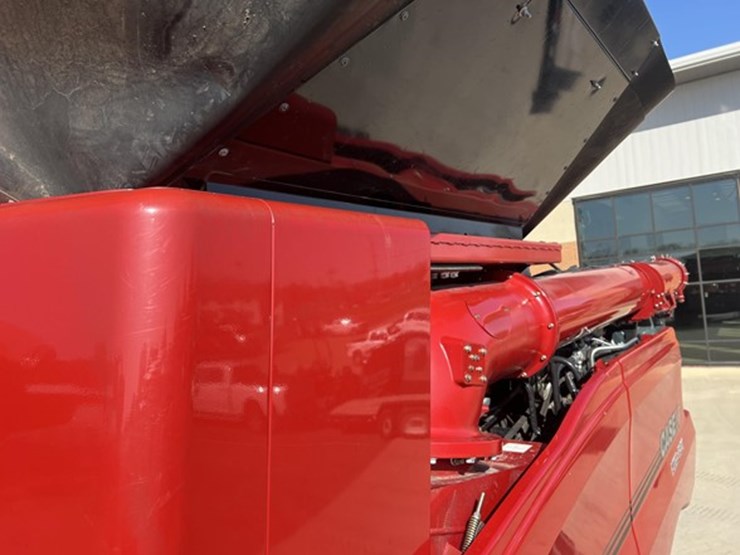 2022-case-ih-8250-image-39