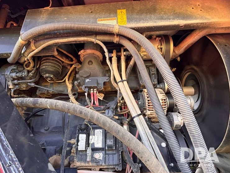 2019-case-ih-patriot-4440-image-66