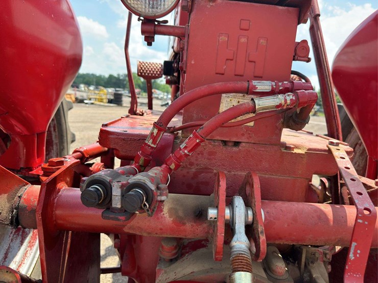 mccormick-farm-all-450-2wd-tractor-image-12