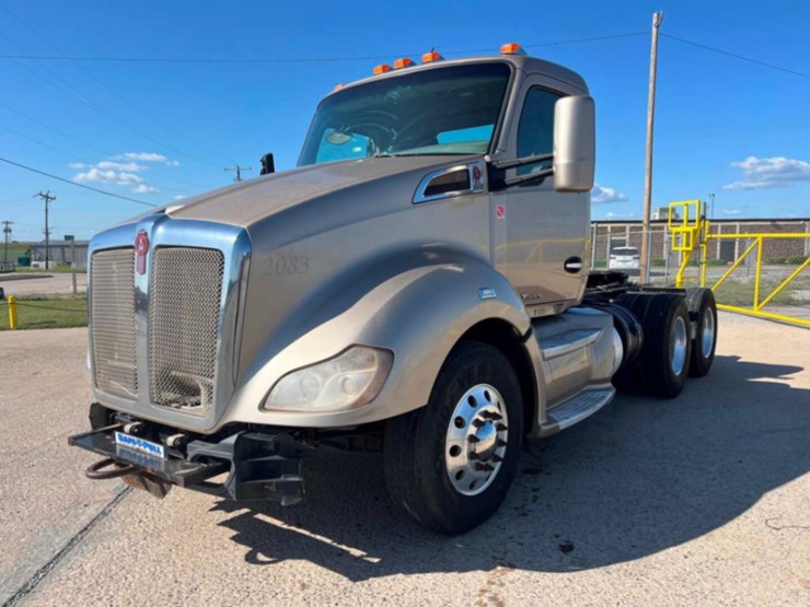 2014-kenworth-t680-image-1