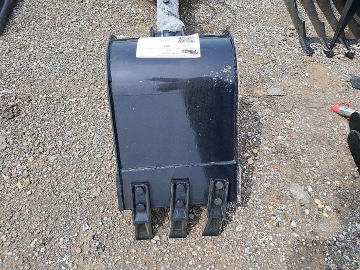59"-mini-backhoe-image-2