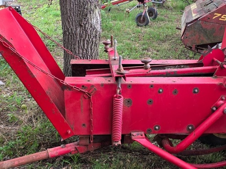 massey-ferguson-12-image-13