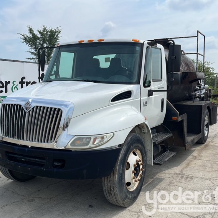 2006 INTERNATIONAL DURASTAR 4300