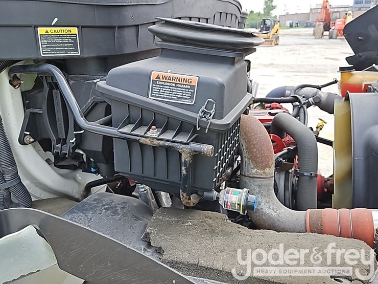 2015-international-durastar-4300-image-30