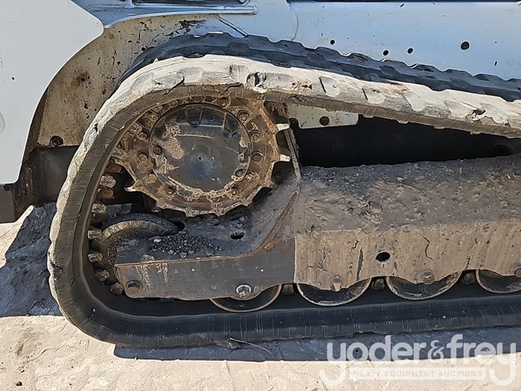 2017-bobcat-t590-image-8