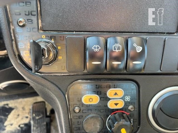 2016-jcb-507-42-image-41