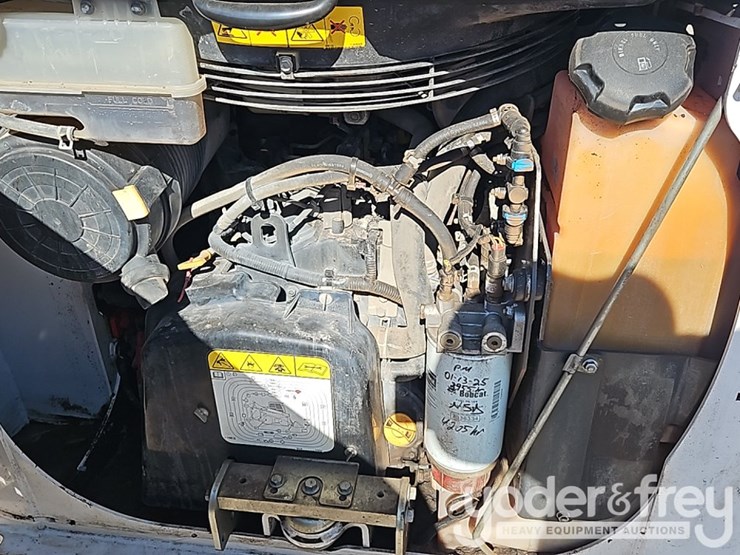 2021-bobcat-t62-image-22