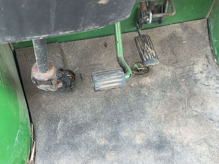 john-deere-gator-image-17
