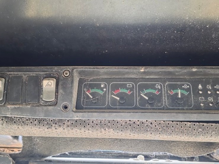 john-deere-250-image-39
