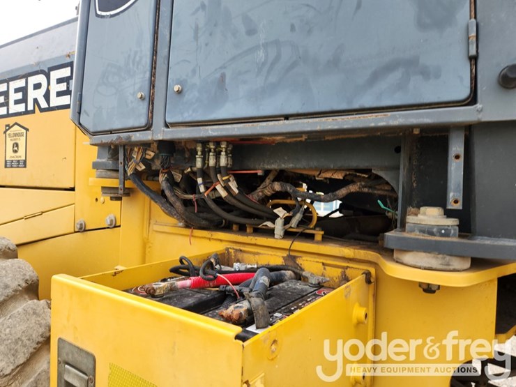 2010-deere-644k-image-8