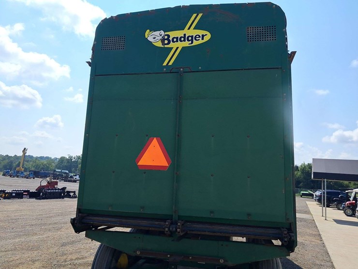 badger-forage-wagon-image-4