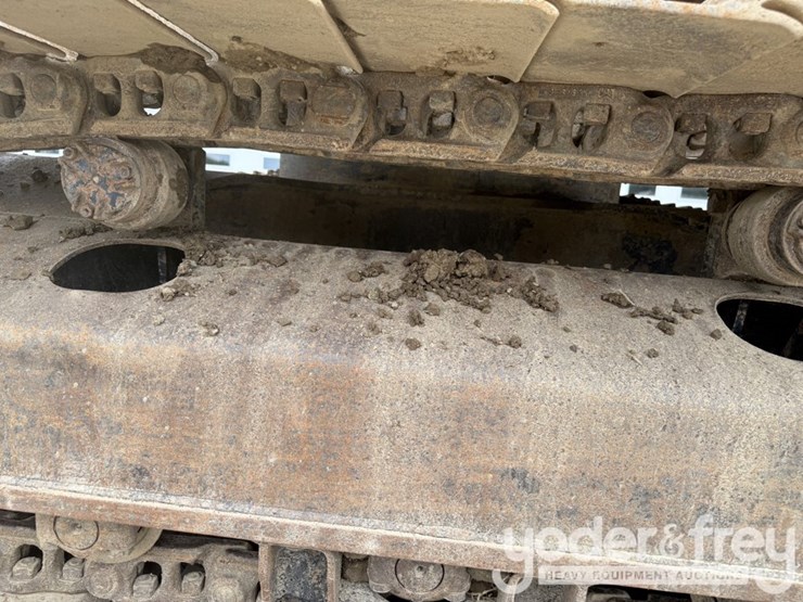 2004-caterpillar-318c-image-21
