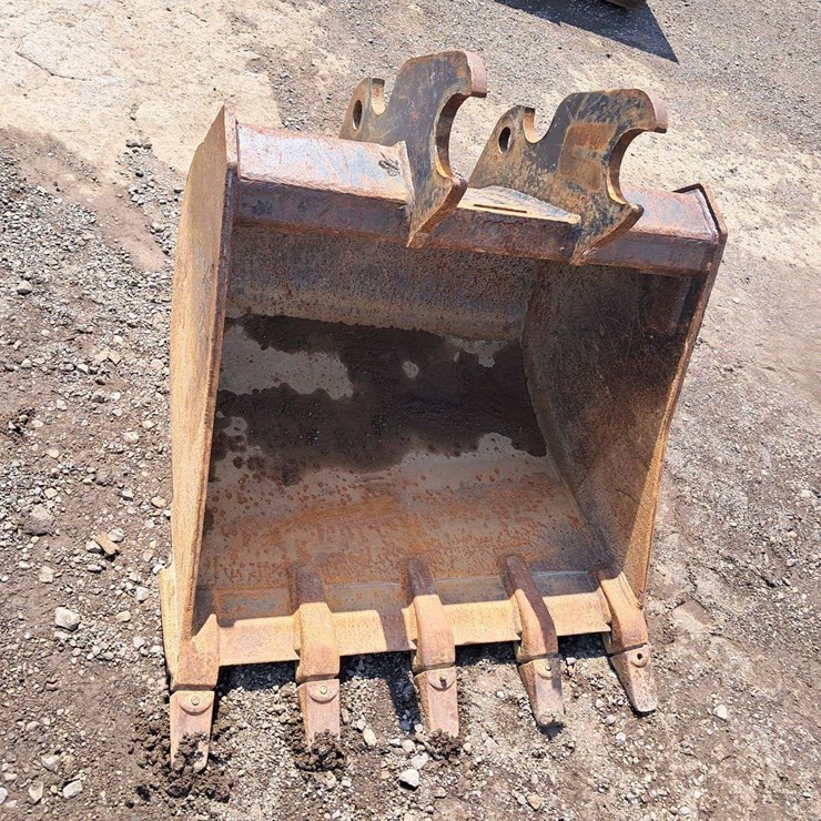 KUBOTA KX057