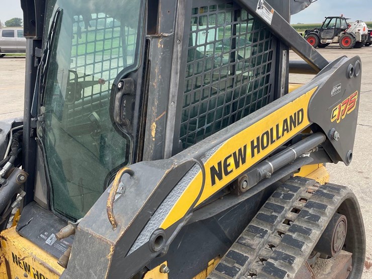 new-holland-c175-image-20